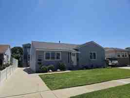 featured image of 3610 Loomis St #2