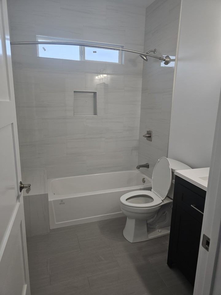 3610 Loomis St #2 - Photo 6 of 20