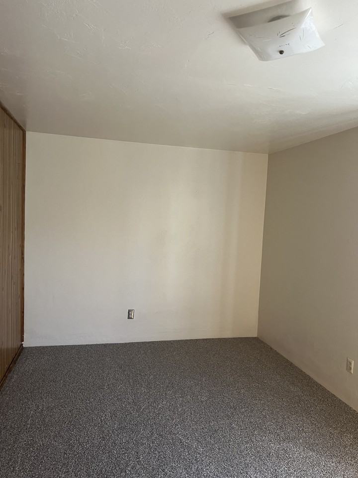 2718 E 18th St #1 - Photo 6 of 21