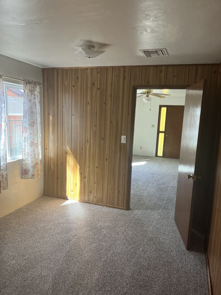 2718 E 18th St #1 - Photo 7 of 21