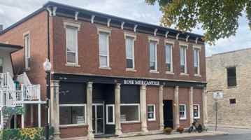 featured image of 123 N Sale St #3