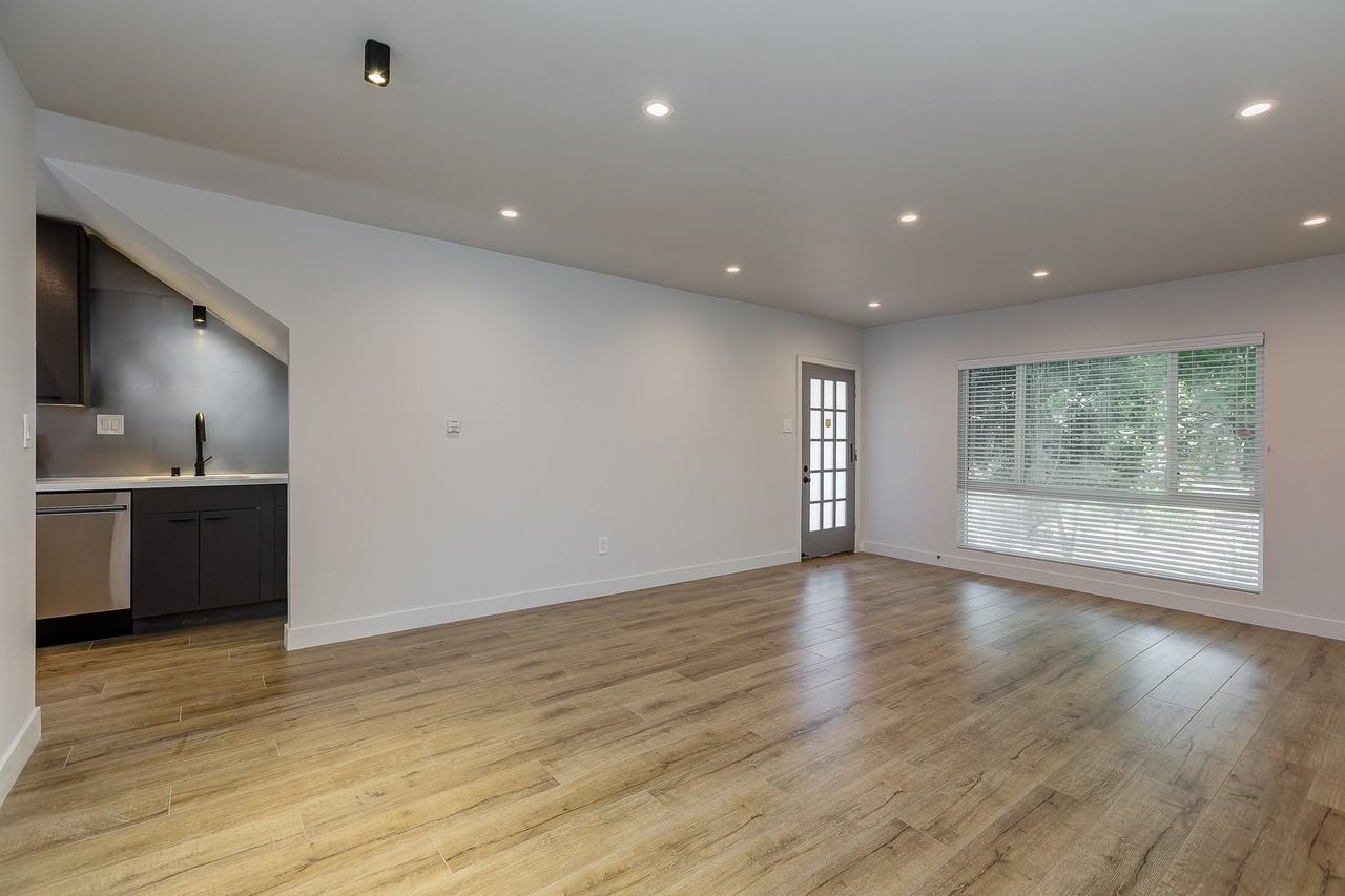 339 Heliotrope Drive - Photo 6 of 14