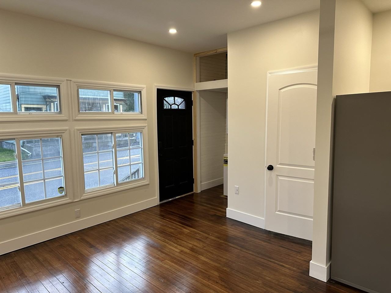 53 Sand Creek Rd - Photo 3 of 10