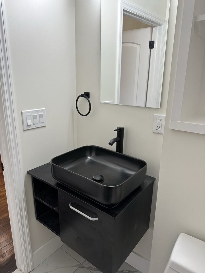 53 Sand Creek Rd - Photo 6 of 10