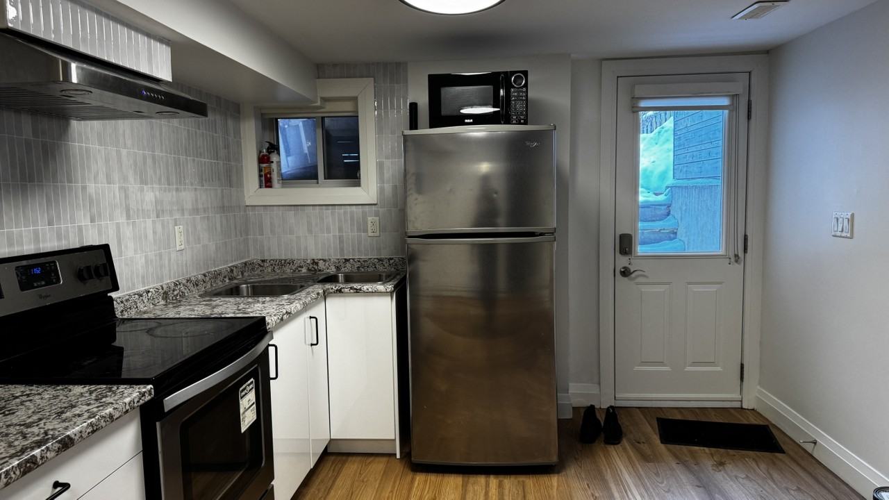 Euclid Ave - Photo 2 of 10