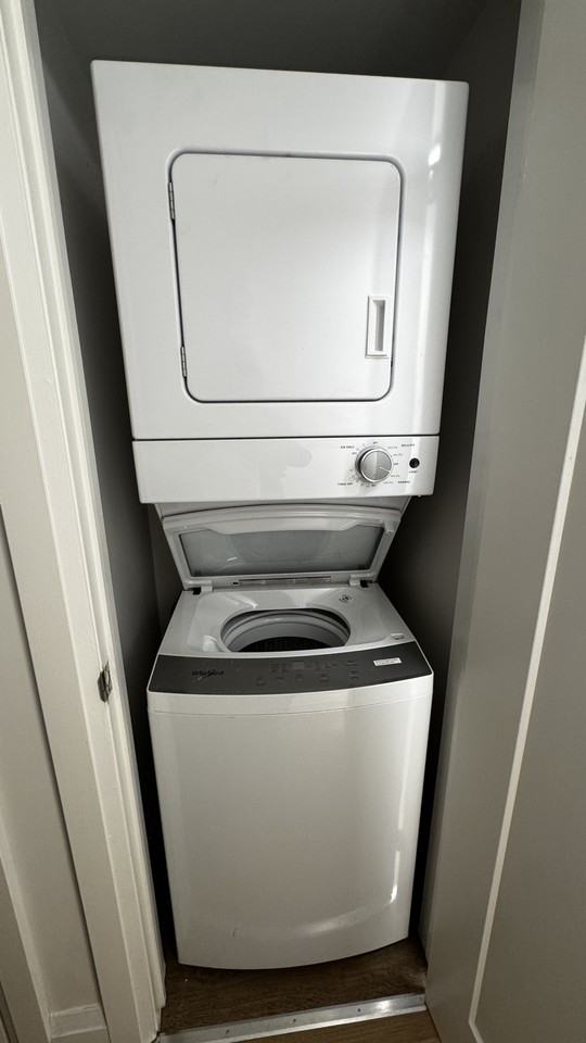 Euclid Ave - Photo 4 of 10