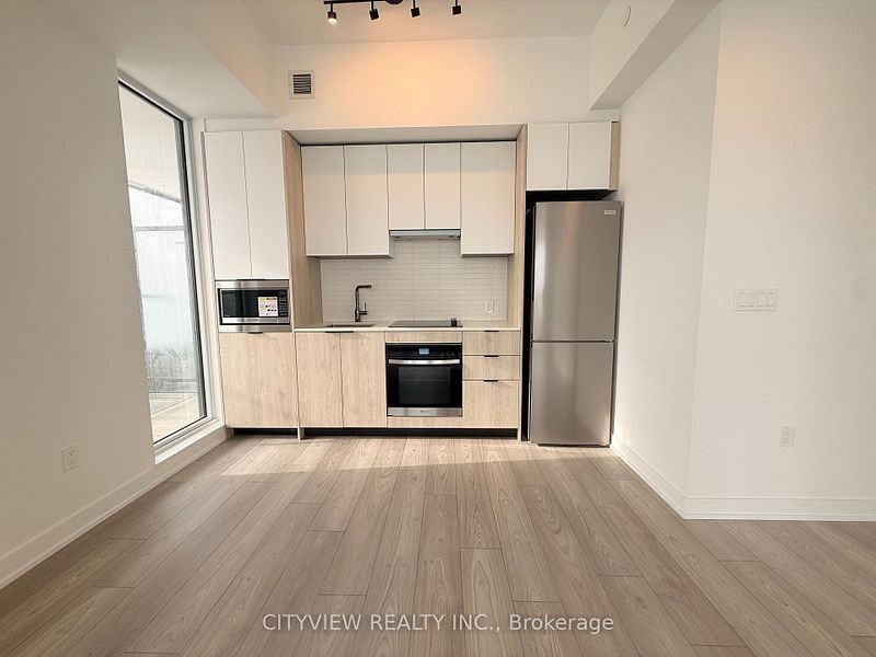 1007 The Queensway #1103 - Photo 2 of 7