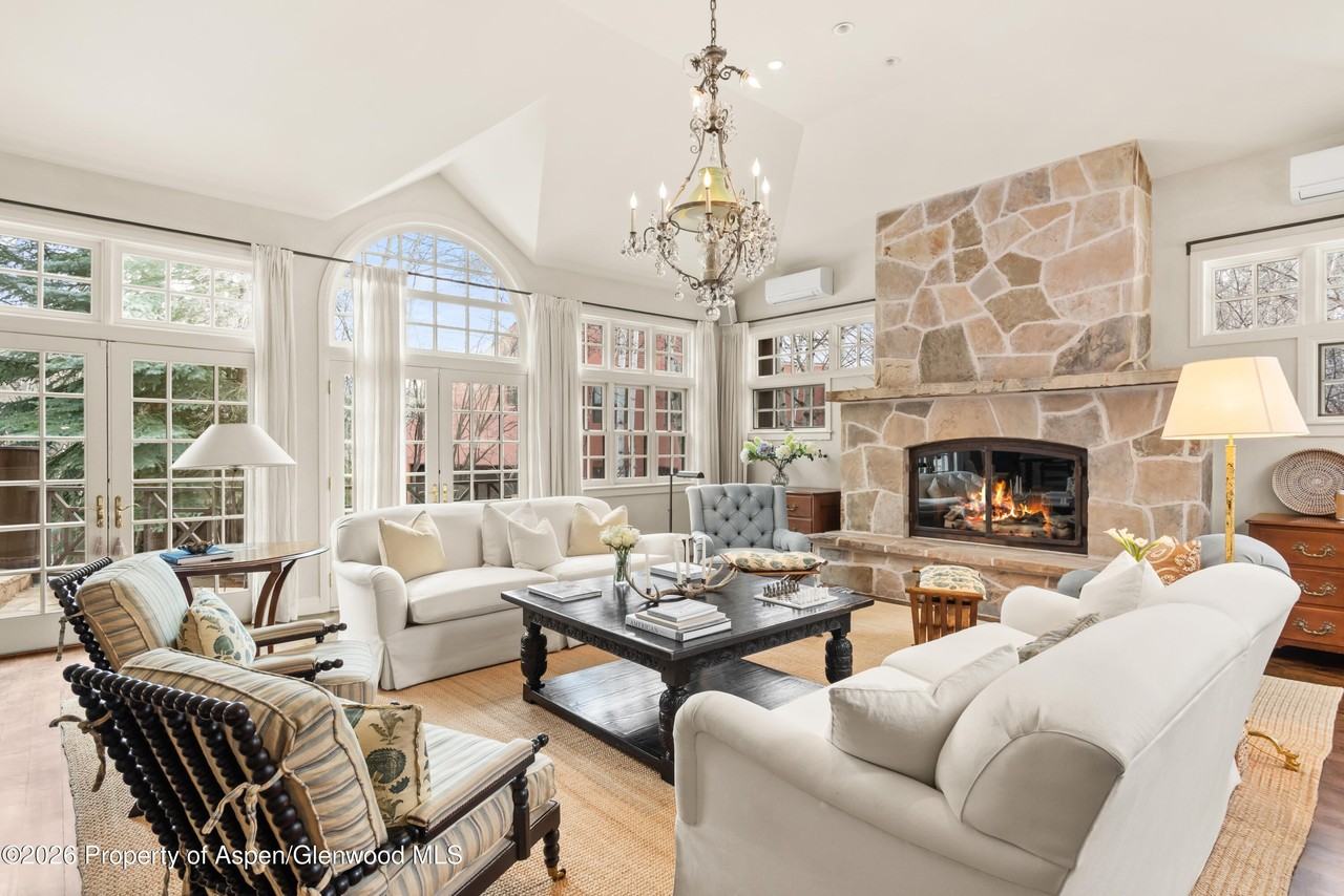 42 Northway Dr - Photo 5 of 36