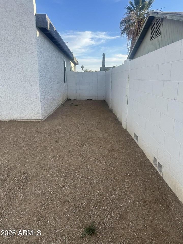 476 E Linda Ave Apt 3 #3 - Photo 7 of 8