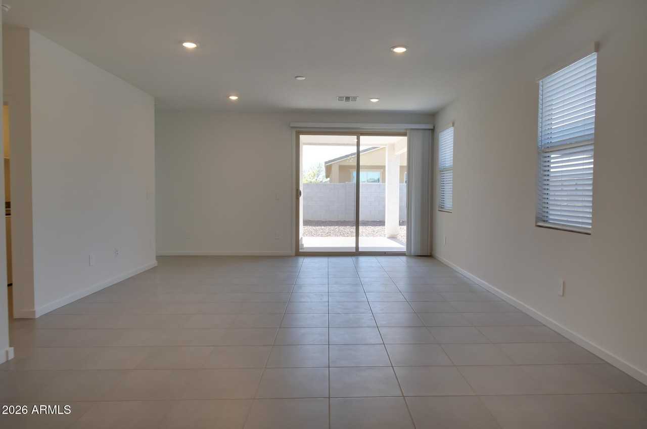 41655 W Sonoran Trl - Photo 5 of 24