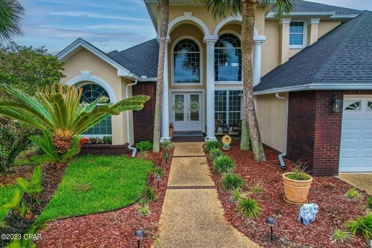 112 Legend Lakes Dr - Photo 2 of 50