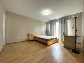 Grafton St & Elsom Ave - Photo 1 of 1