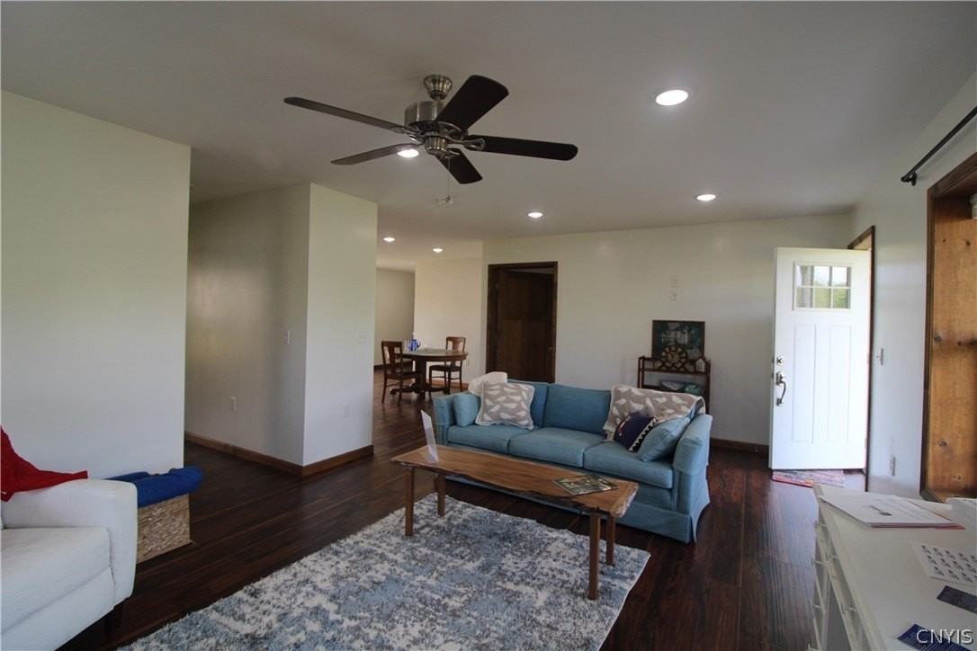 1601 Lighthouse Hill Rd - Photo 5 of 16