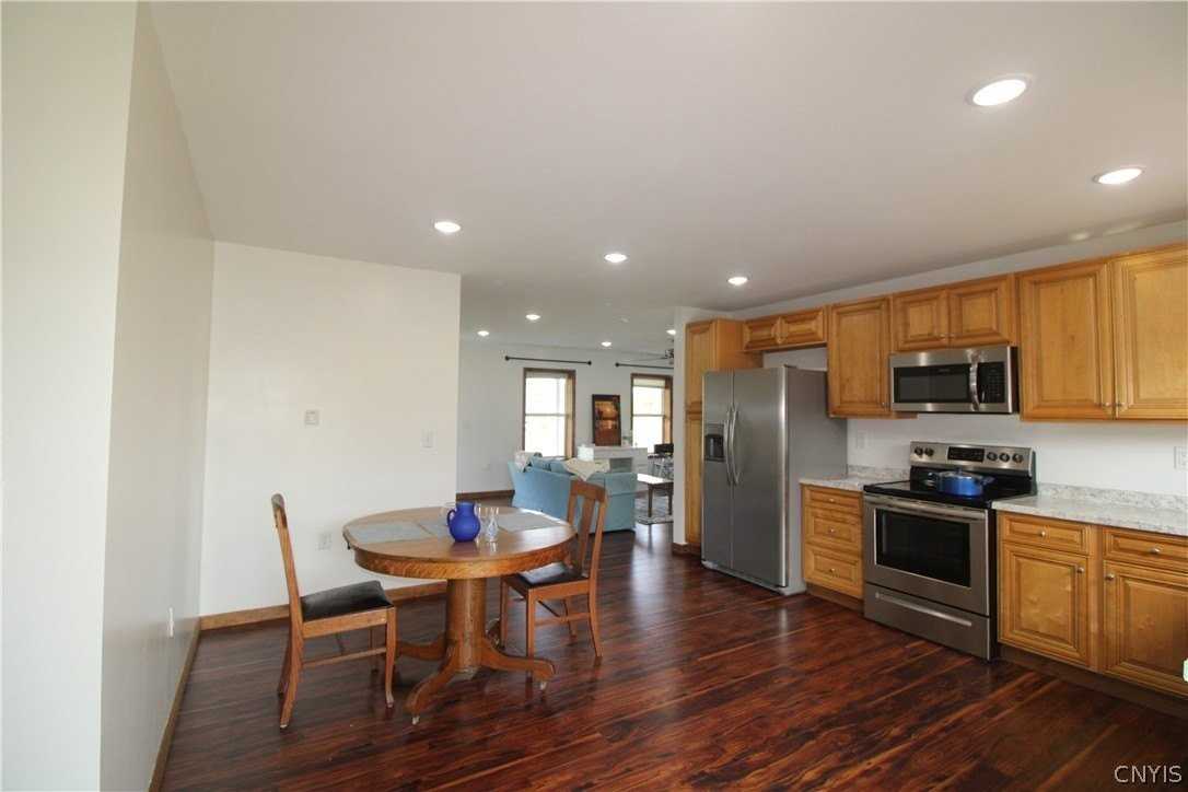 1601 Lighthouse Hill Rd - Photo 7 of 16