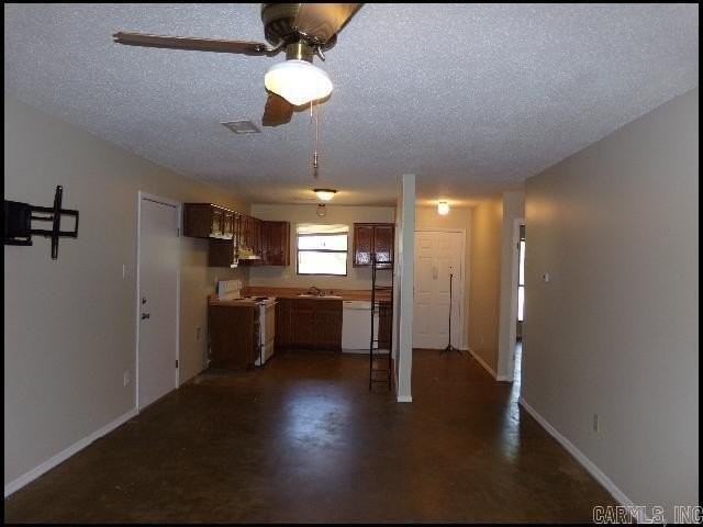 49 Oak Forest Pl - Photo 3 of 14