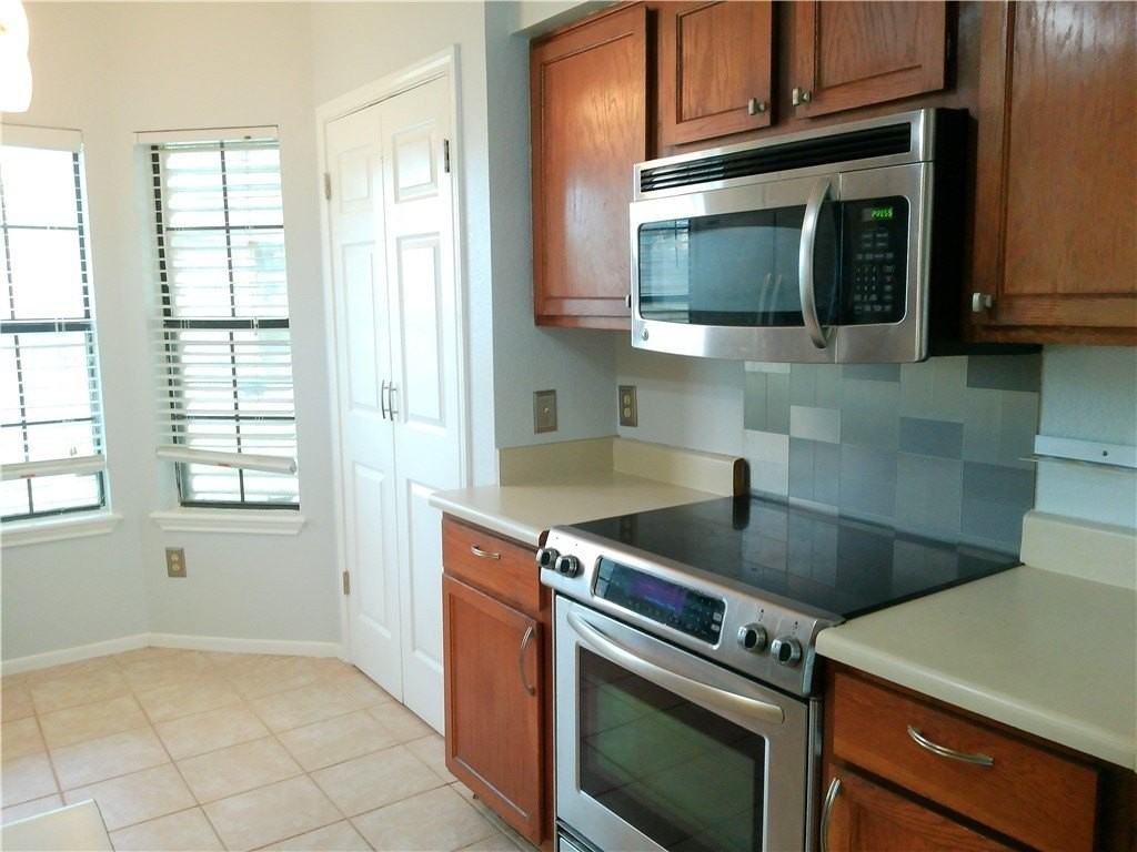 2924 Saint Joseph St Apt A - Photo 5 of 12