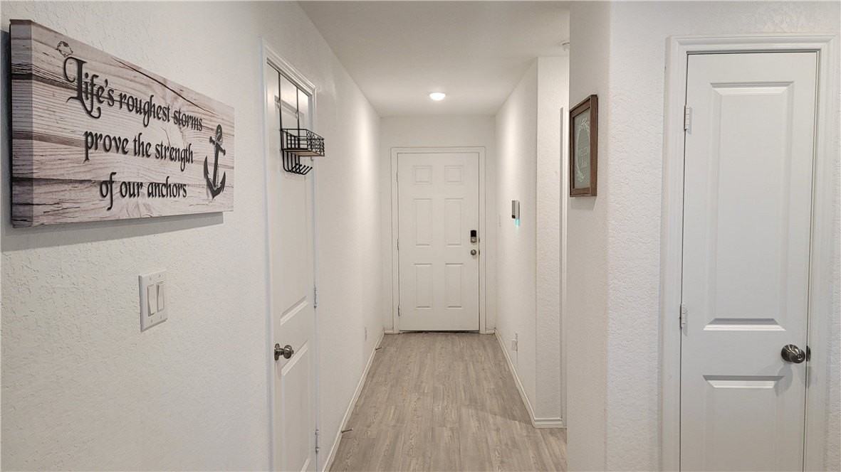 3206 Lancer - Photo 4 of 23