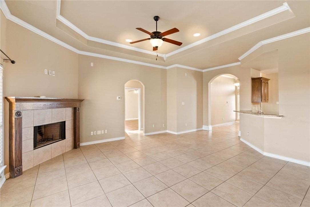 3919 Amadas Dr - Photo 2 of 15