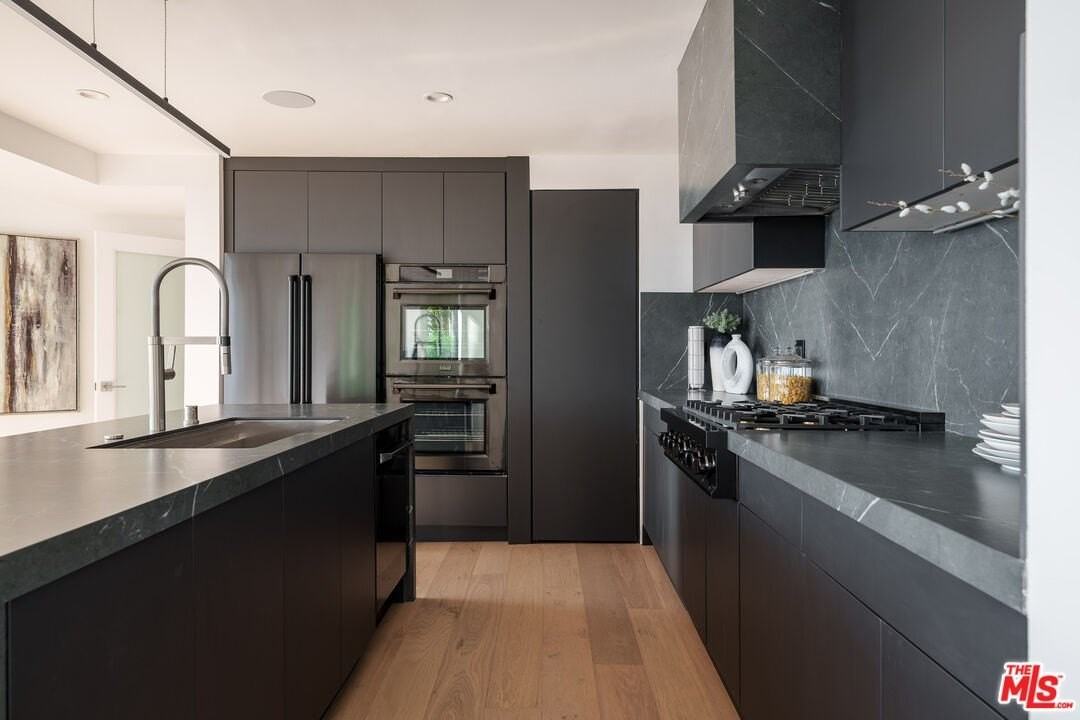 8666 Hollywood Blvd - Photo 6 of 28