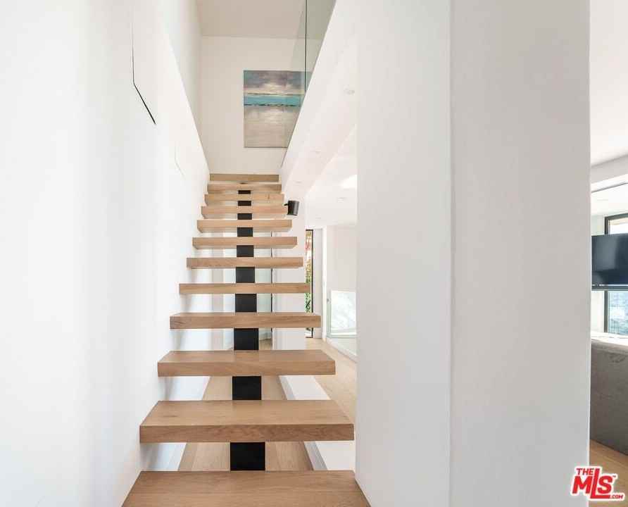 8666 Hollywood Blvd - Photo 7 of 28