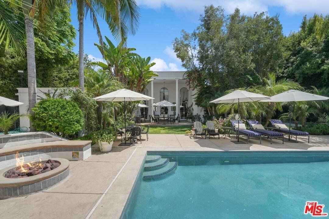 717 N Rodeo Dr - Photo 2 of 38