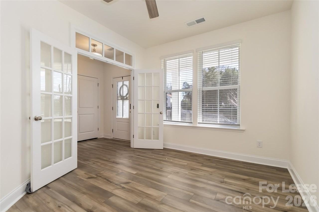 4202 Alexander View Dr - Photo 6 of 29