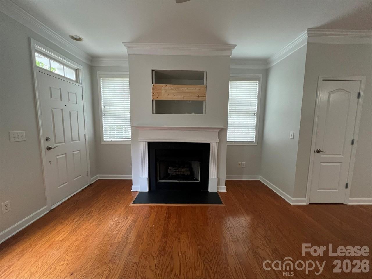 9905 Ansonborough Sq - Photo 2 of 21