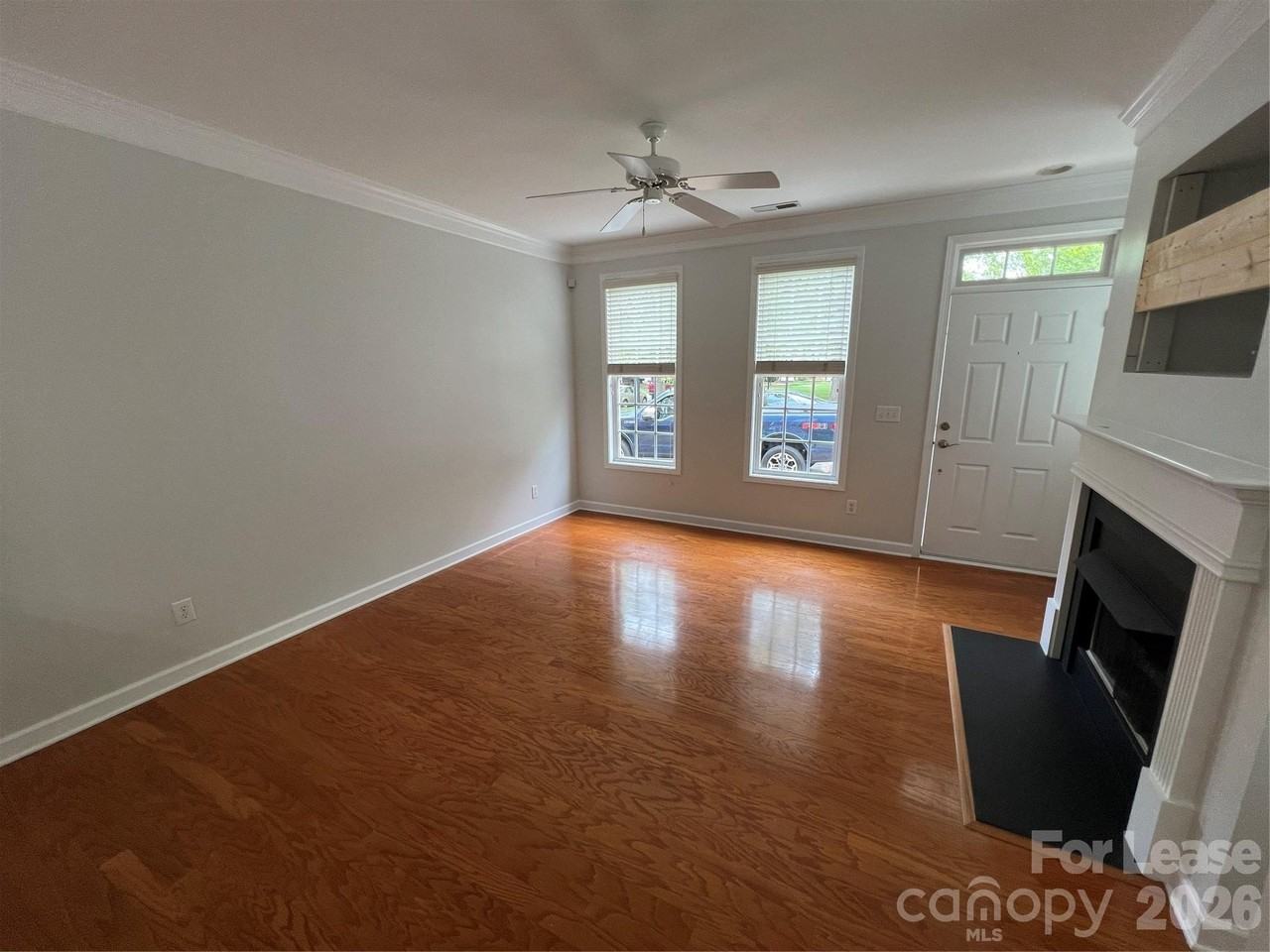 9905 Ansonborough Sq - Photo 4 of 21