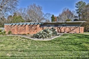 3111 Spring Valley Rd - Photo 1 of 1