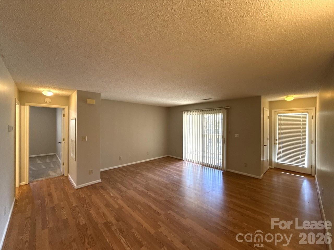 1001 Churchill Downs Ct Apt G - Photo 2 of 14