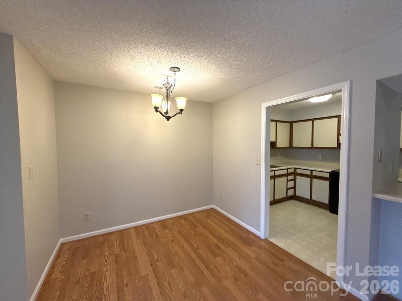 1001 Churchill Downs Ct Apt G - Photo 5 of 14