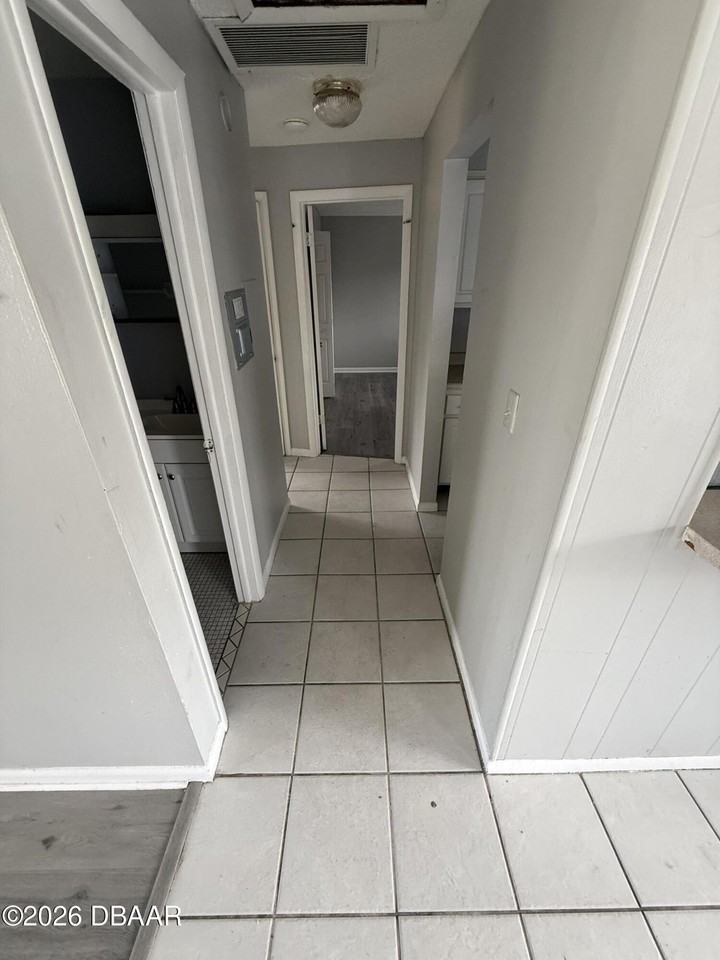 1850 S Park Ave Apt B6 - Photo 4 of 9