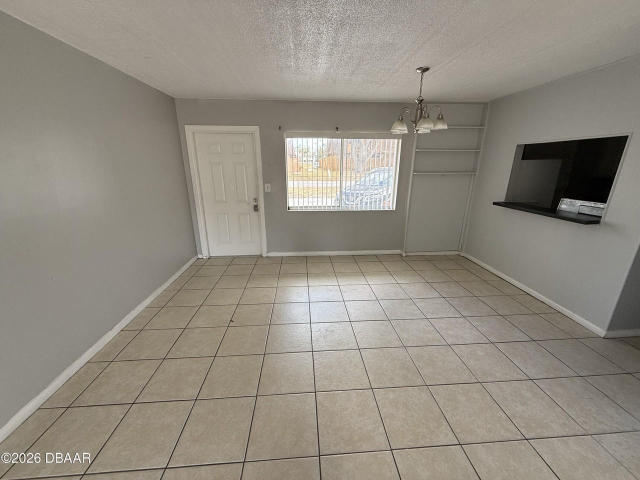 1850 S Park Ave Apt E4 - Photo 5 of 12