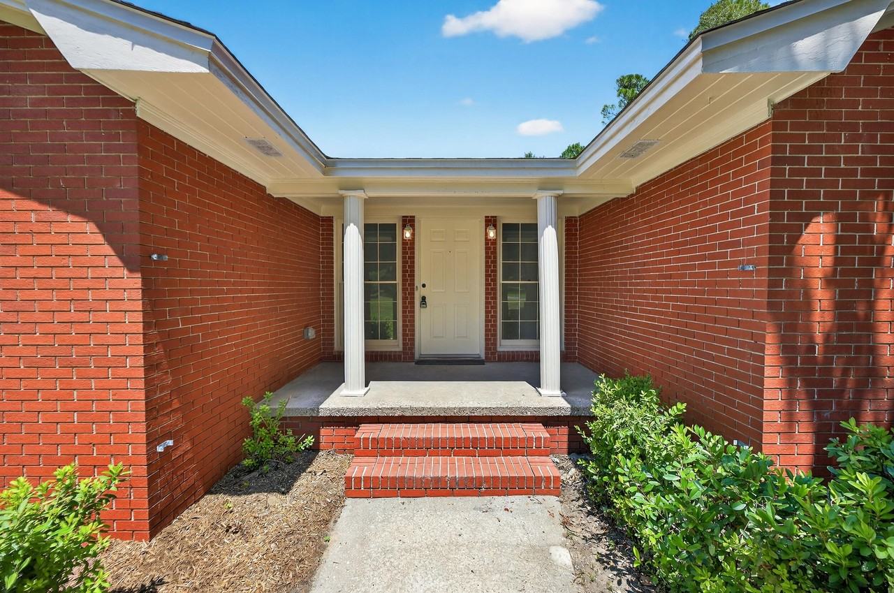 758 9th Ave - Photo 5 of 50