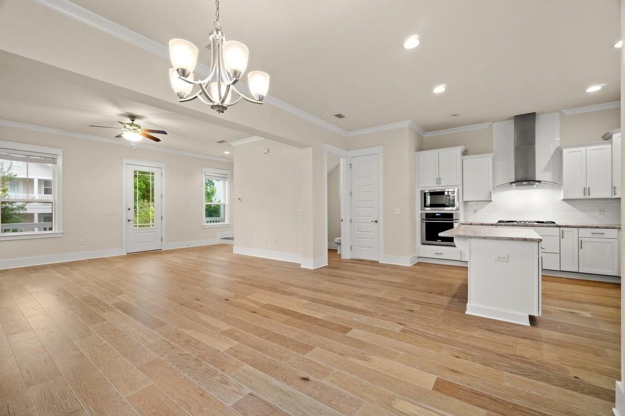 99 Grande Pointe Cir - Photo 7 of 34