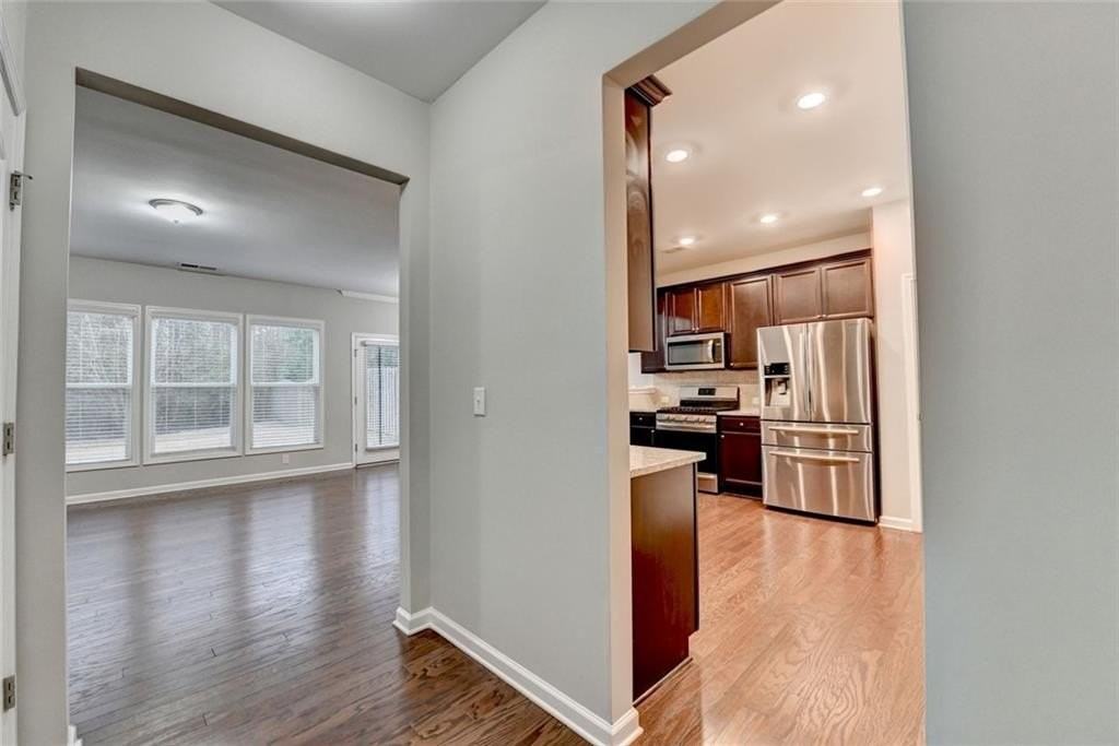 7325 Heritage Oak Ct - Photo 7 of 50