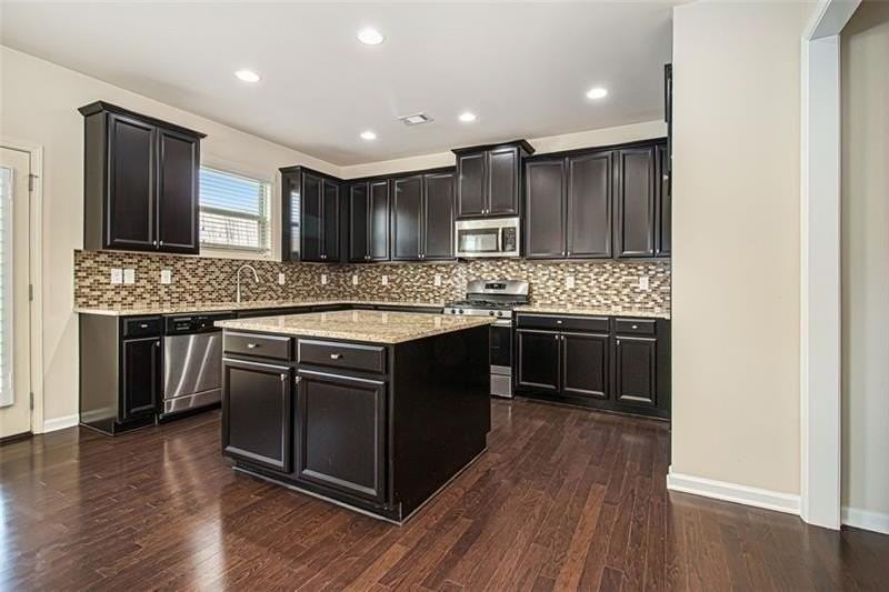 4710 Wagon Trl - Photo 5 of 20