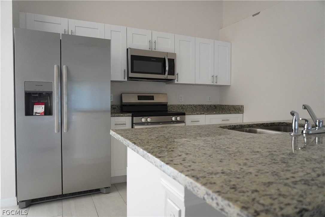 4351 Country Club Blvd - Photo 3 of 13