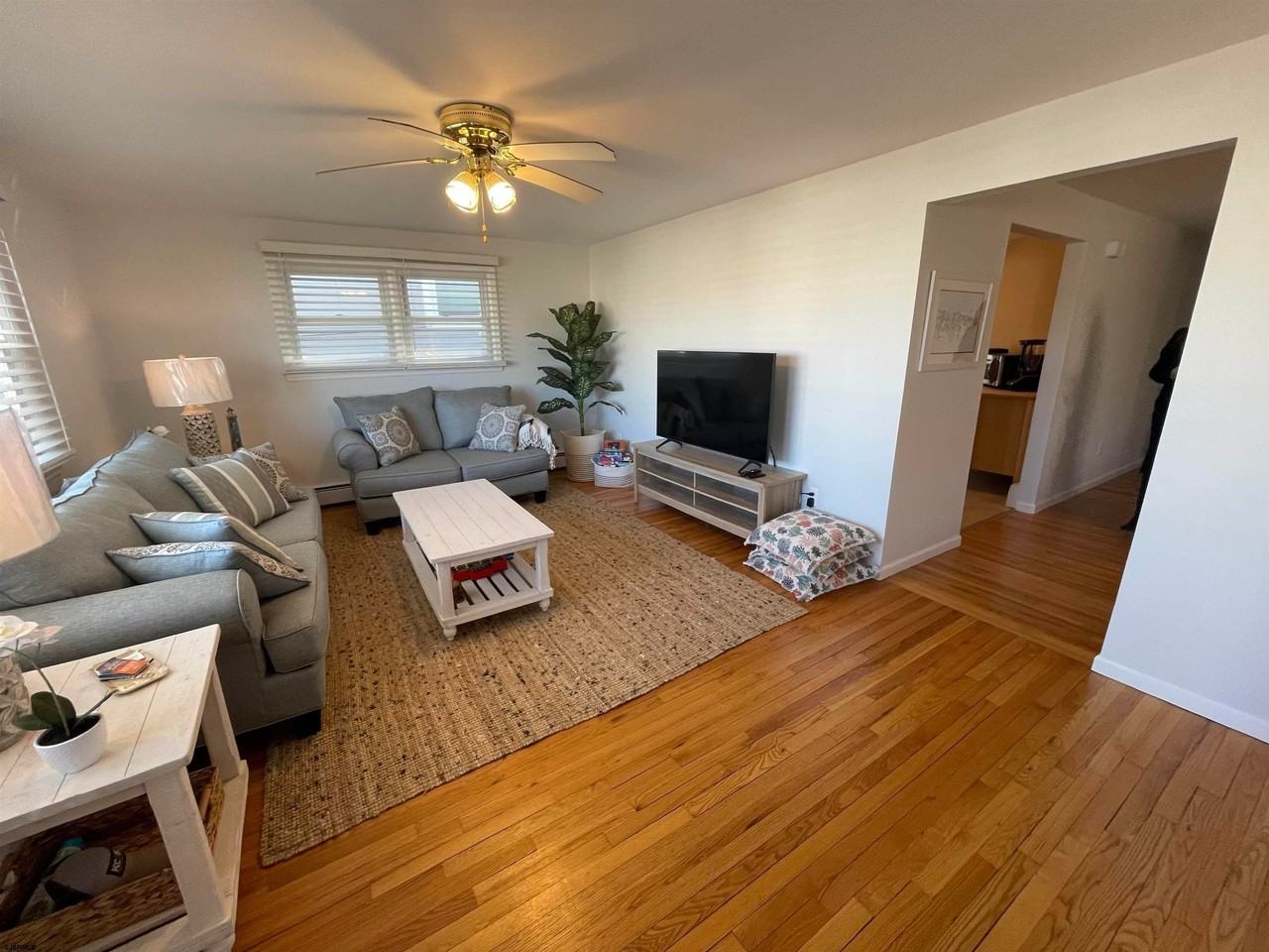 118 N Melbourne Ave #2 - Photo 7 of 21