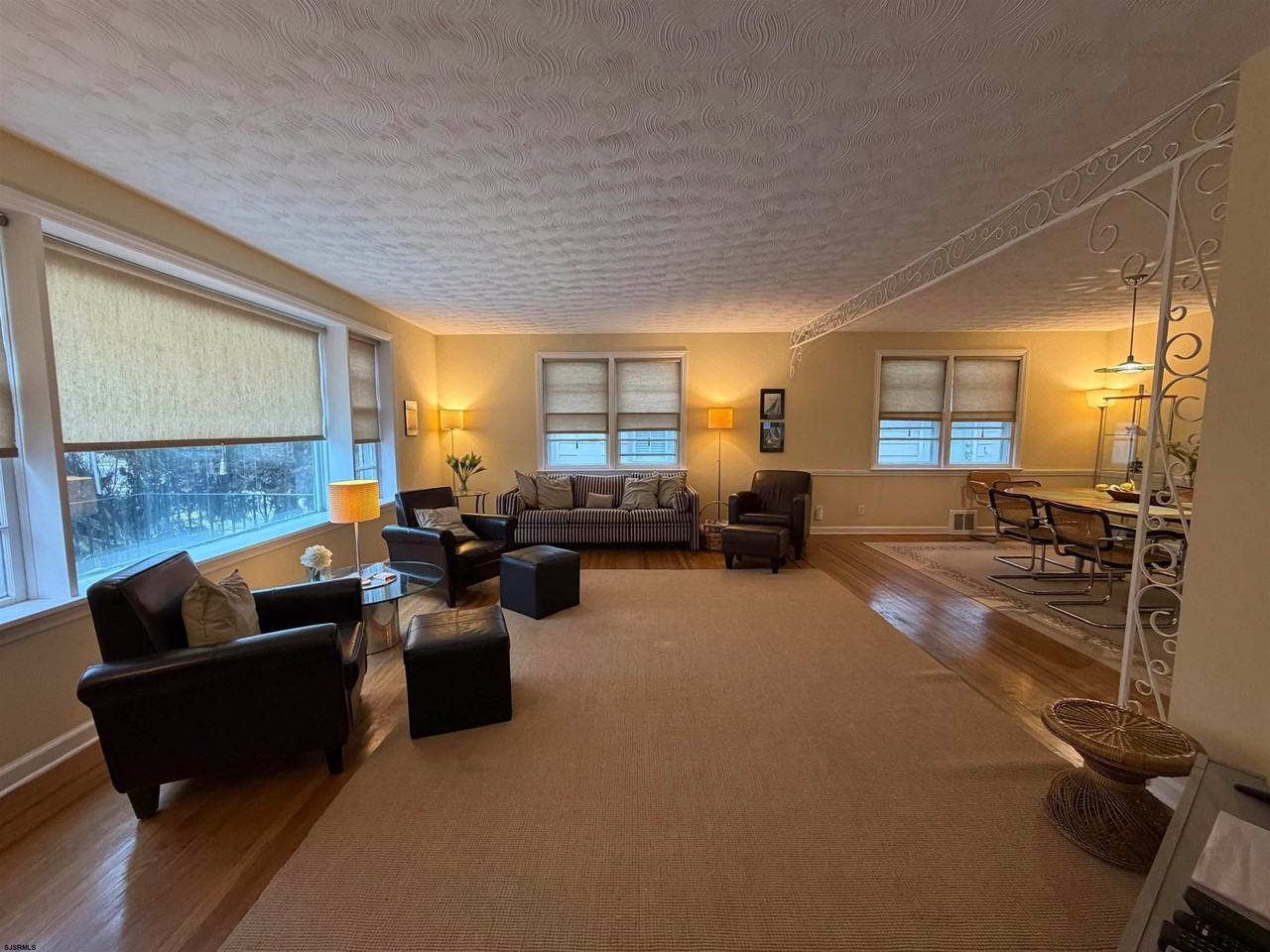 33 N Gladstone Ave - Photo 6 of 27