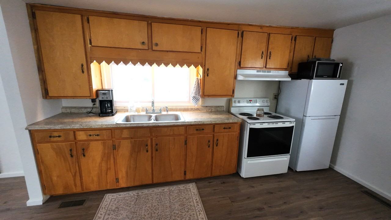 304 W Pine St #1 - Photo 6 of 9