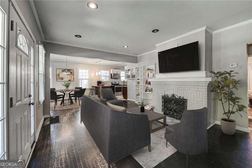 483 Burlington Rd Ne - Photo 3 of 18