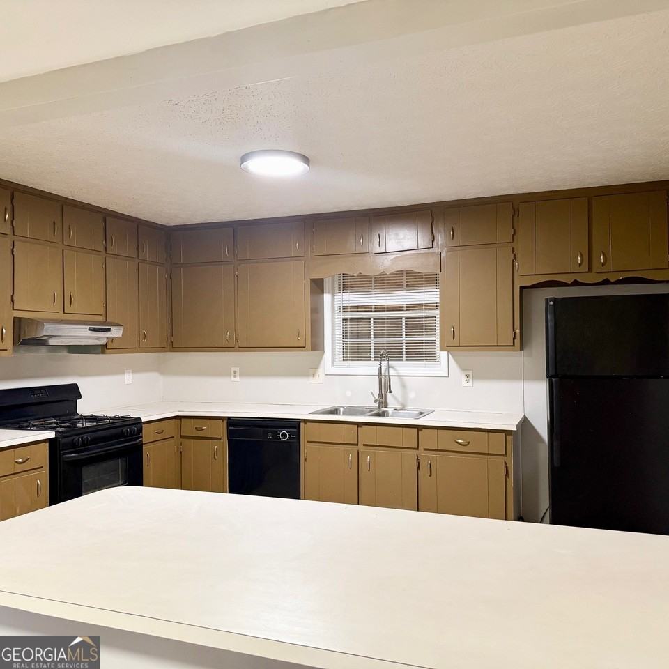 524 Julius Dr - Photo 7 of 17