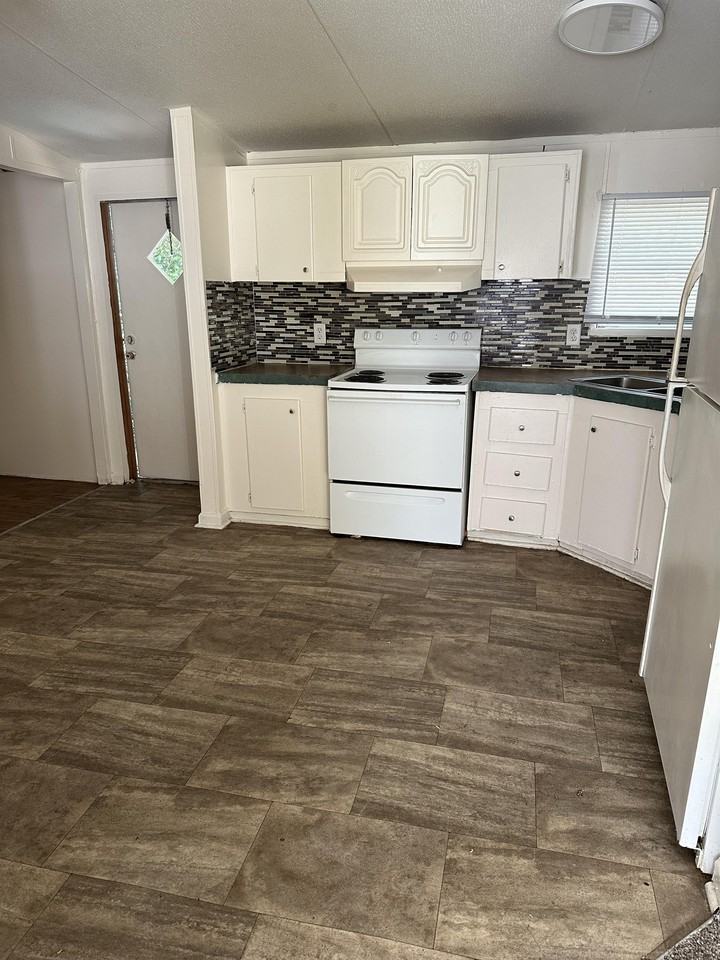 5908 N Ard Ln - Photo 2 of 7