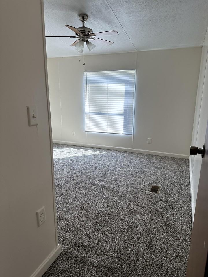 5908 N Ard Ln - Photo 5 of 7