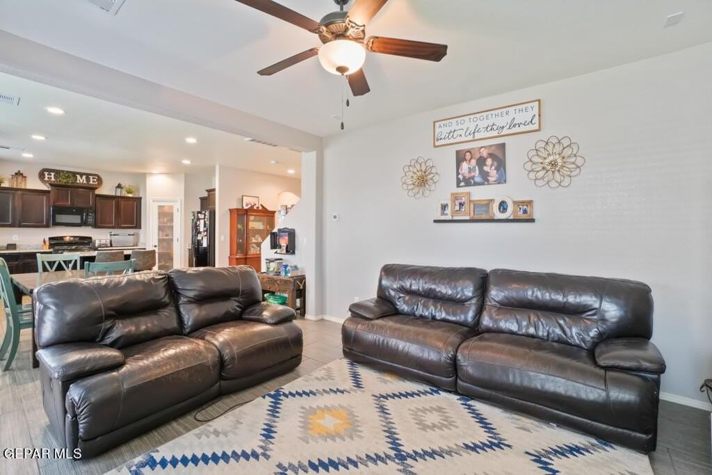 1041 Earthstar Pl - Photo 5 of 28