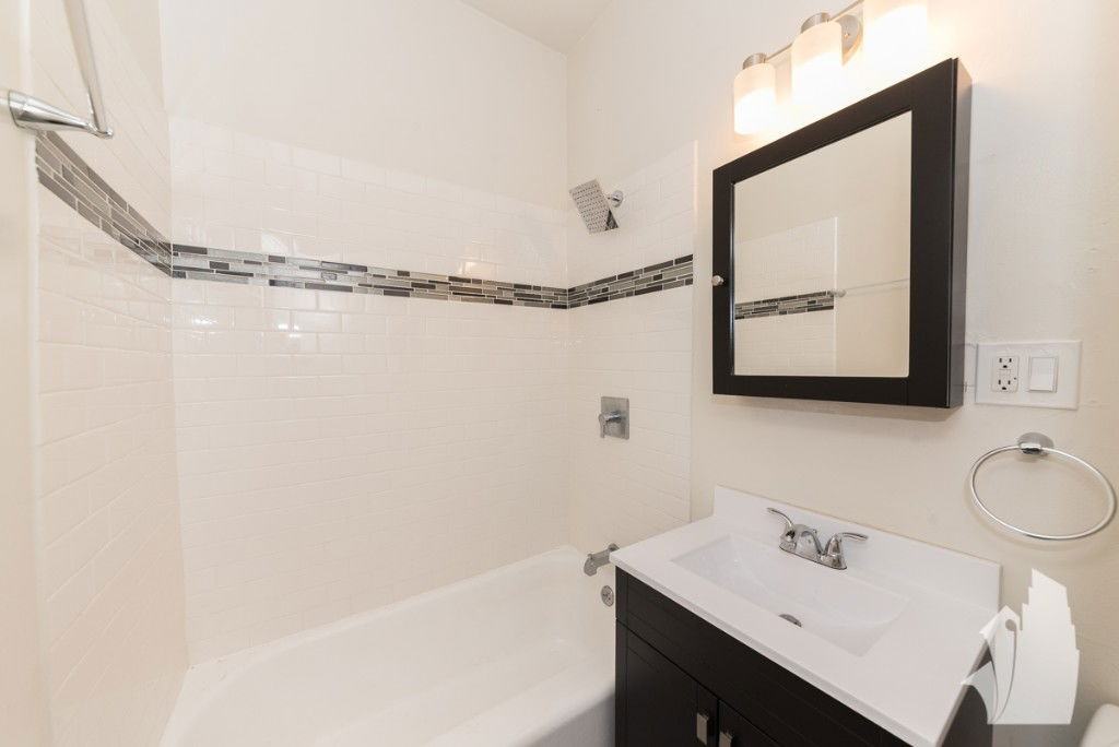 3829 N Greenview Ave #3834-1 - Photo 5 of 5