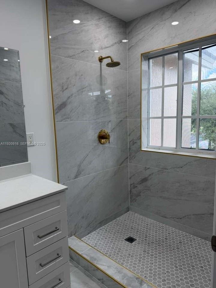 13982 Sw 276th St - Photo 4 of 8