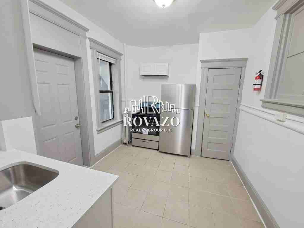 66 N Grove St #6 - Photo 2 of 7