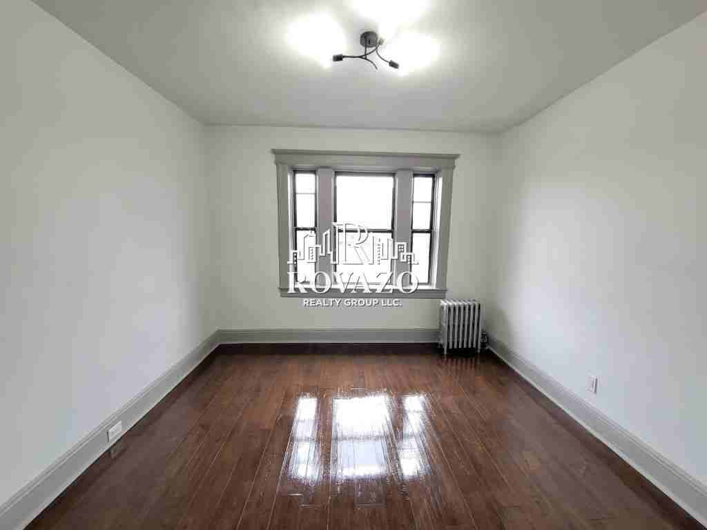 66 N Grove St #6 - Photo 4 of 7